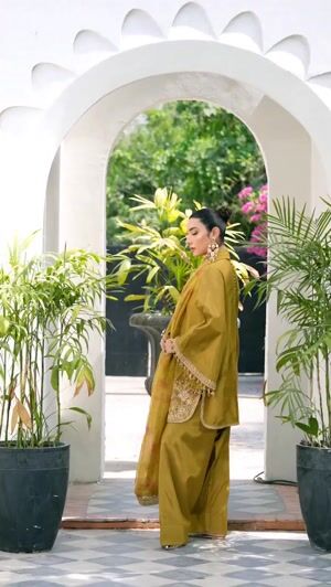 Olive green Kurta Set for Women