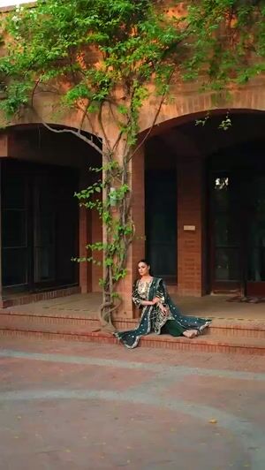 Bottle green Kurta Set for Women