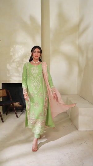Pistachio green Kurta Set for Women