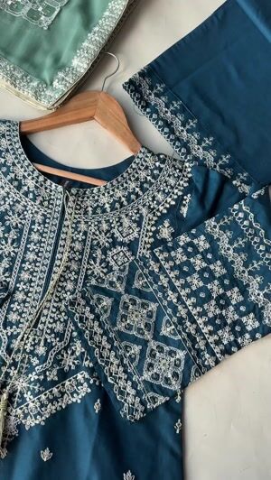 Yale blue Kurta Set for Women