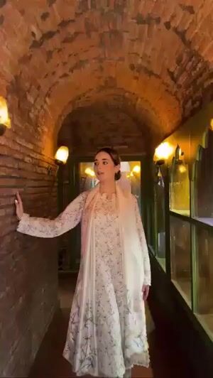 Off-white Kurta Set for Women