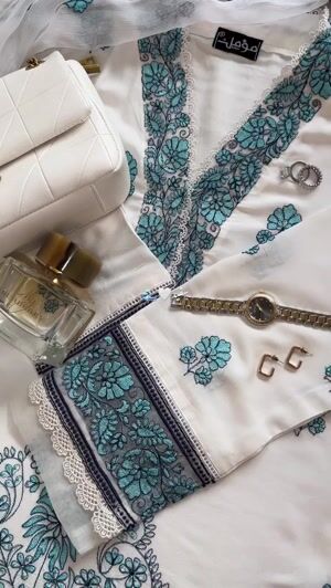 Off-white Kurta Set for Women