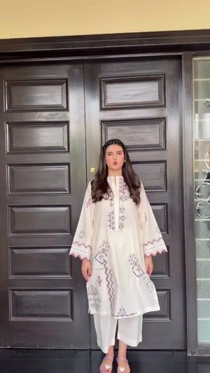 Off-white Kurta Set for Women
